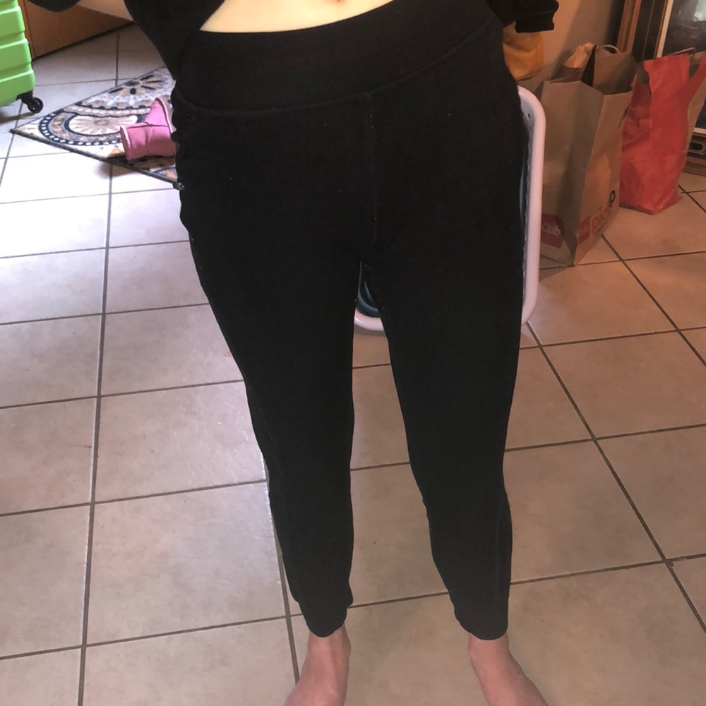 Black jogger w/ pockets